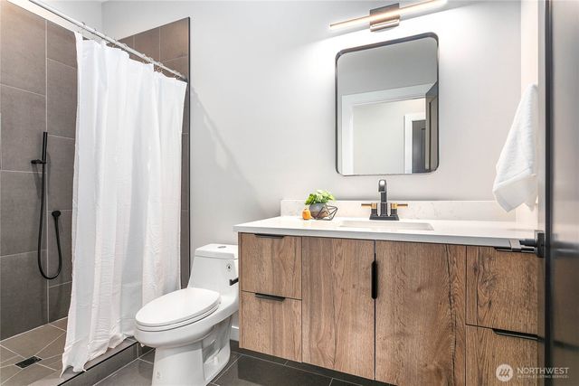 8 Valley View Circle, Bellingham, WA 98229