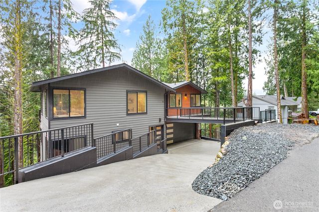 8 Valley View Circle, Bellingham, WA 98229