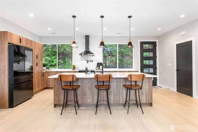 8 Valley View Circle, Bellingham, WA 98229