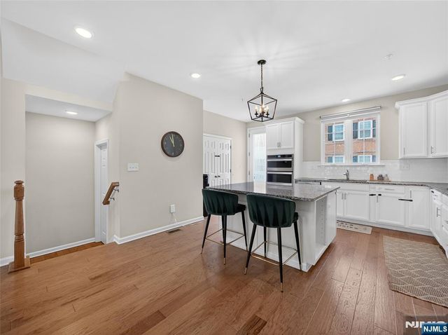 81 Landmark Lane, Fair Lawn, NJ 07410