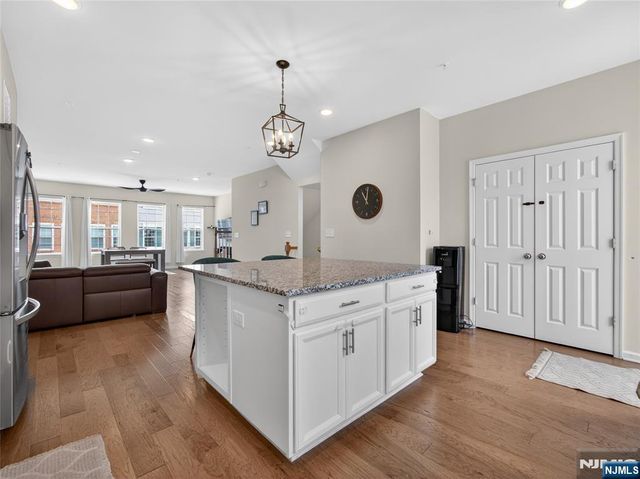 81 Landmark Lane, Fair Lawn, NJ 07410