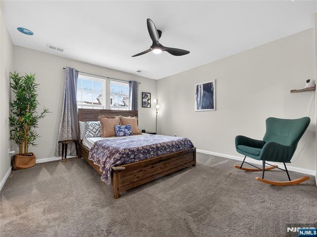 81 Landmark Lane, Fair Lawn, NJ 07410