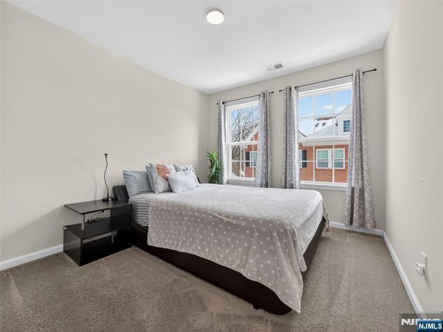 81 Landmark Lane, Fair Lawn, NJ 07410