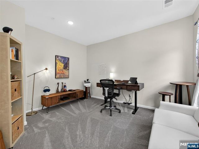 81 Landmark Lane, Fair Lawn, NJ 07410