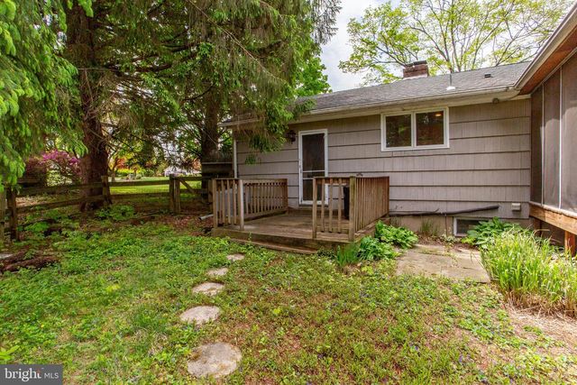 40 UNION RD, Clinton, NJ 08809