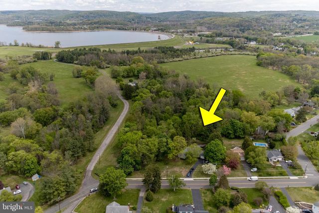 40 UNION RD, Clinton, NJ 08809