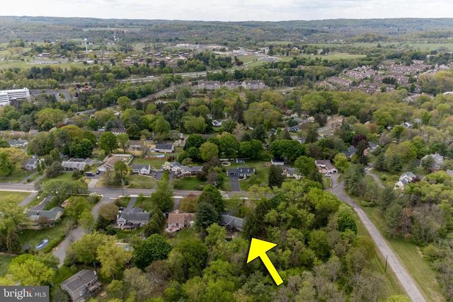 40 UNION RD, Clinton, NJ 08809