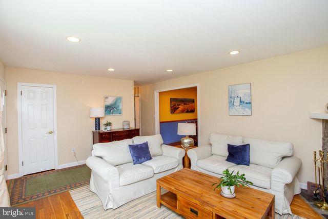 40 UNION RD, Clinton, NJ 08809