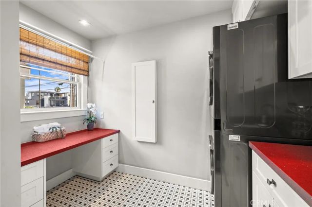 5503 E Ocean Boulevard, Long Beach, CA 90803