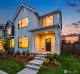 28300 74th Drive NW #C, Stanwood, WA 98292