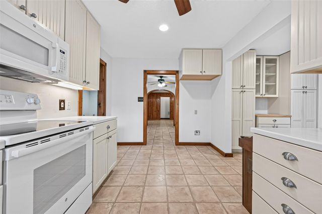 13996 Kidd Road, Conroe, TX 77302