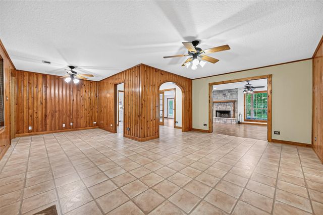 13996 Kidd Road, Conroe, TX 77302