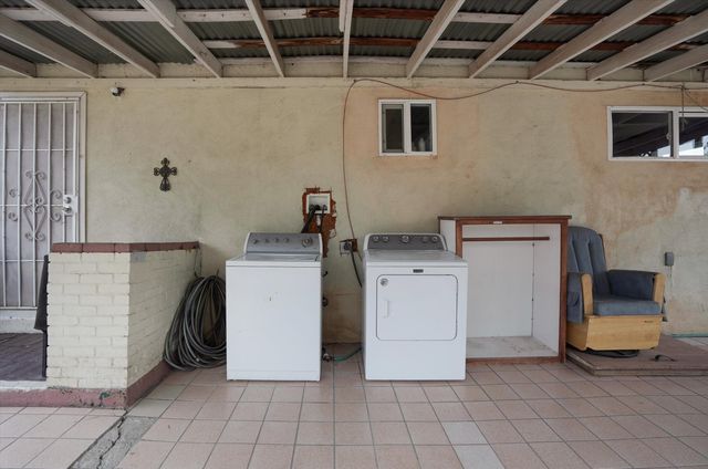 402 Perizzite Avenue, Belen, NM 87002