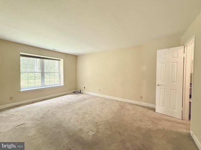 303-A HARWOOD CT, Mount Laurel, NJ 08054