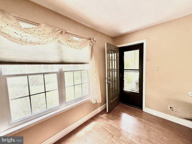 303-A HARWOOD CT, Mount Laurel, NJ 08054