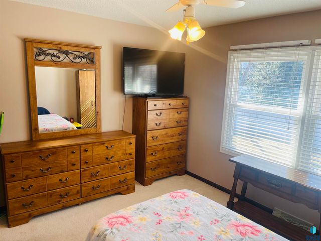 2813 E Klondike Trl Trail, Sioux Falls, SD 57103