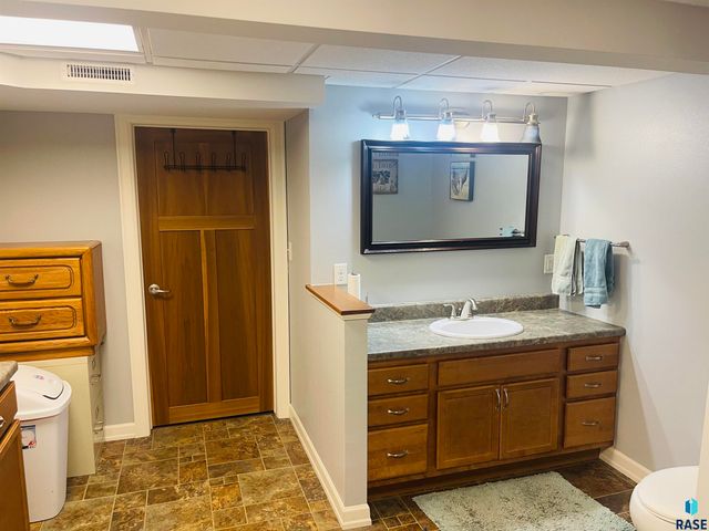 2813 E Klondike Trl Trail, Sioux Falls, SD 57103