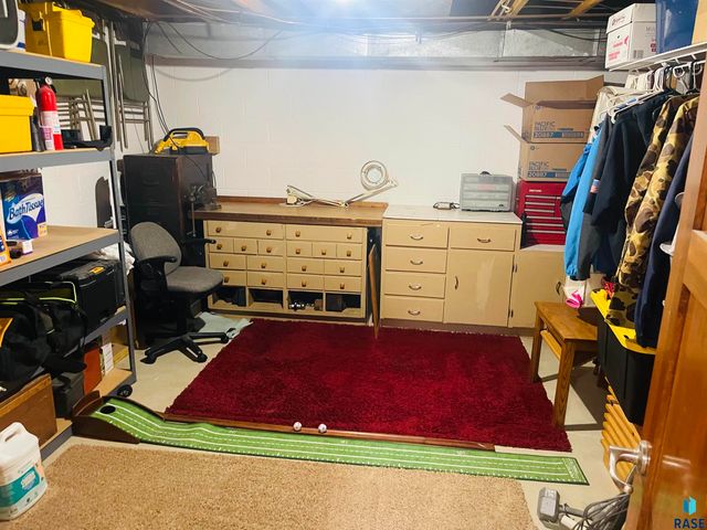 2813 E Klondike Trl Trail, Sioux Falls, SD 57103