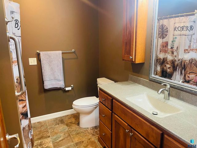 2813 E Klondike Trl Trail, Sioux Falls, SD 57103