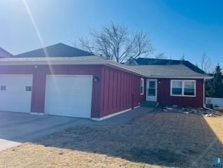 2813 E Klondike Trl Trail, Sioux Falls, SD 57103