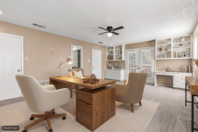 615 Country Green Lane, Arlington, TX 76011