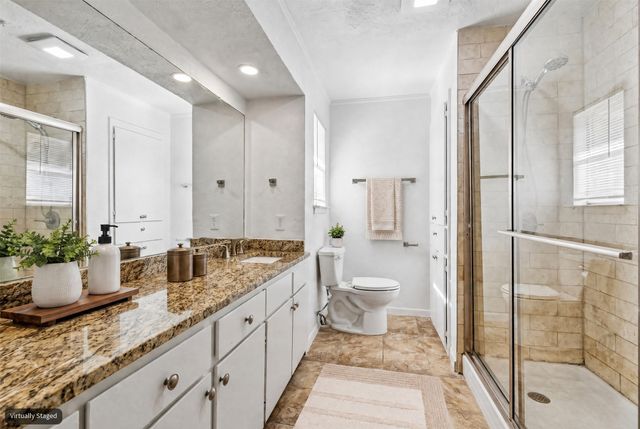 615 Country Green Lane, Arlington, TX 76011