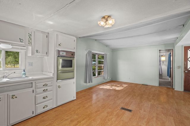 7059 Marie Lane, Anderson, CA 96007