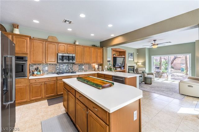 8908 Martin Downs Place, Las Vegas, NV 89131