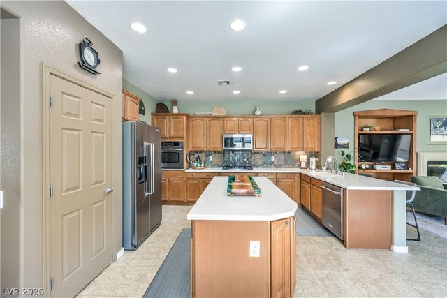 8908 Martin Downs Place, Las Vegas, NV 89131