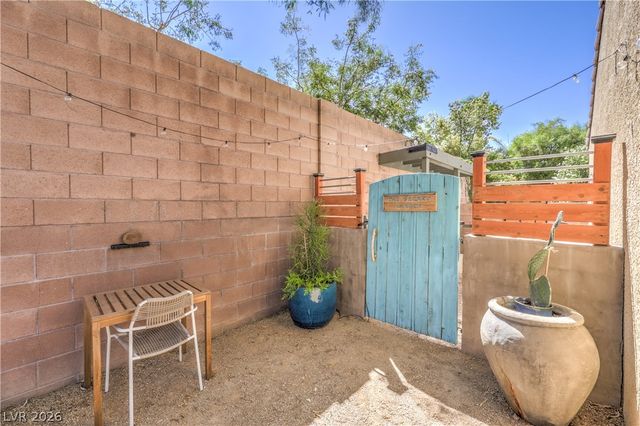 8908 Martin Downs Place, Las Vegas, NV 89131