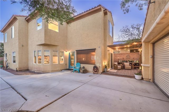 8908 Martin Downs Place, Las Vegas, NV 89131