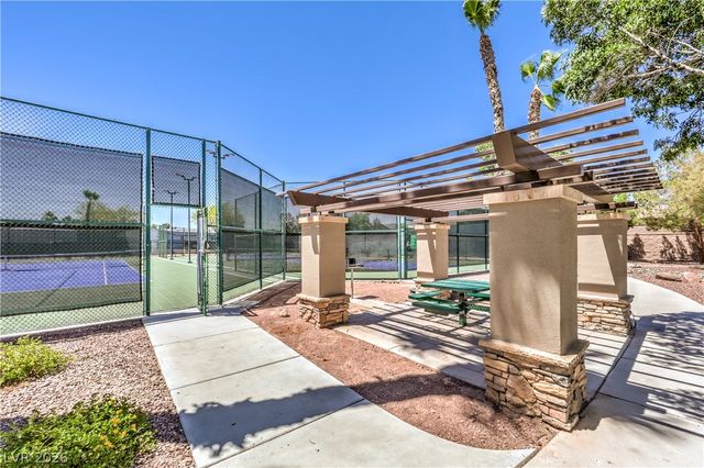 8908 Martin Downs Place, Las Vegas, NV 89131