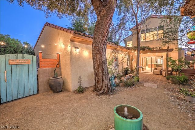 8908 Martin Downs Place, Las Vegas, NV 89131