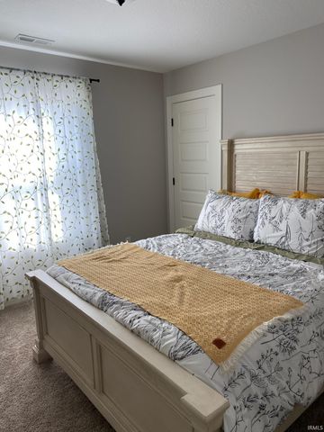17192 Hillsong Lane, Huntertown, IN 46748