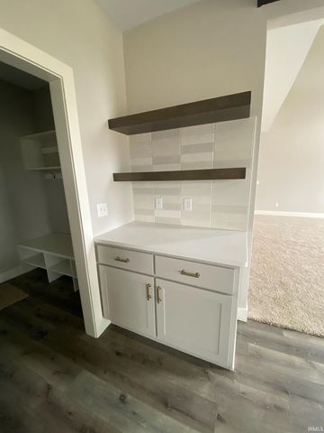 17192 Hillsong Lane, Huntertown, IN 46748