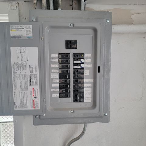 16444 Wolcott Avenue, Markham, IL 60428