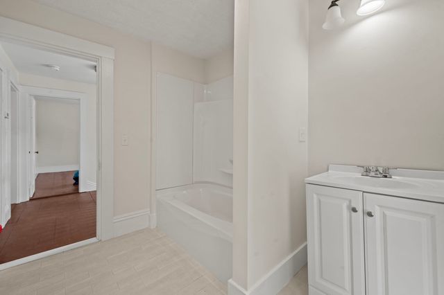 16 Lafayette St 2, Wakefield, MA 01880