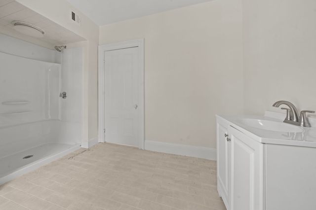 16 Lafayette St 2, Wakefield, MA 01880