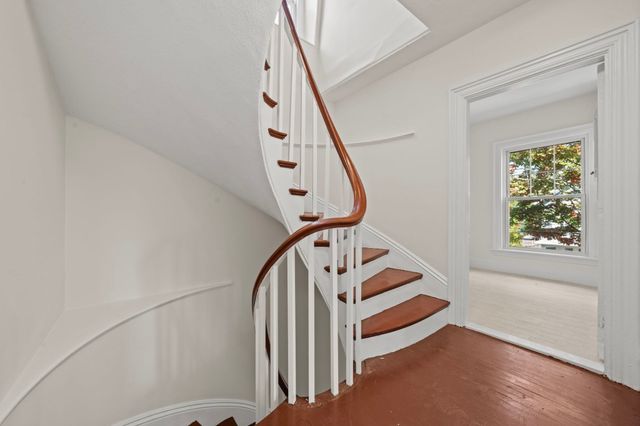 16 Lafayette St 2, Wakefield, MA 01880