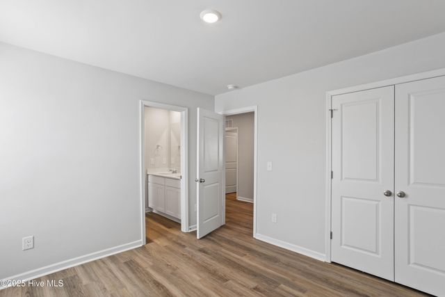 621 S Squires Run Lane, Richlands, NC 28574