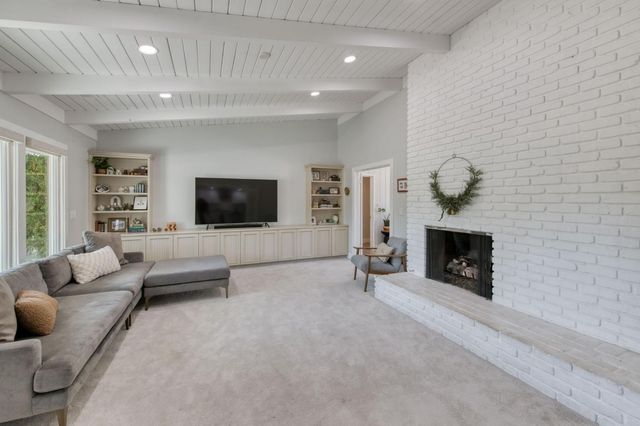 1506 W Browning Avenue, Fresno, CA 93711