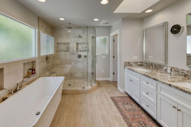 1506 W Browning Avenue, Fresno, CA 93711