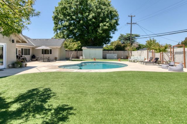 1506 W Browning Avenue, Fresno, CA 93711