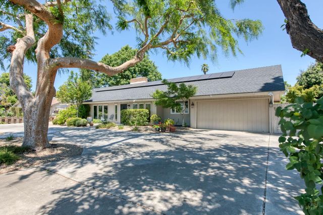 1506 W Browning Avenue, Fresno, CA 93711