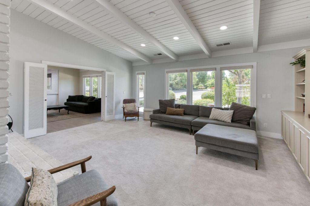 Image 20 of property listing at 1506 W Browning Avenue, Fresno, CA 93711