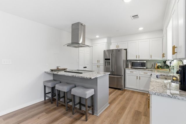 403 Kensington Dr., Hattiesburg, MS 39402