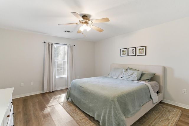 403 Kensington Dr., Hattiesburg, MS 39402