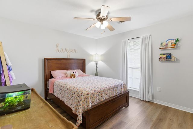 403 Kensington Dr., Hattiesburg, MS 39402