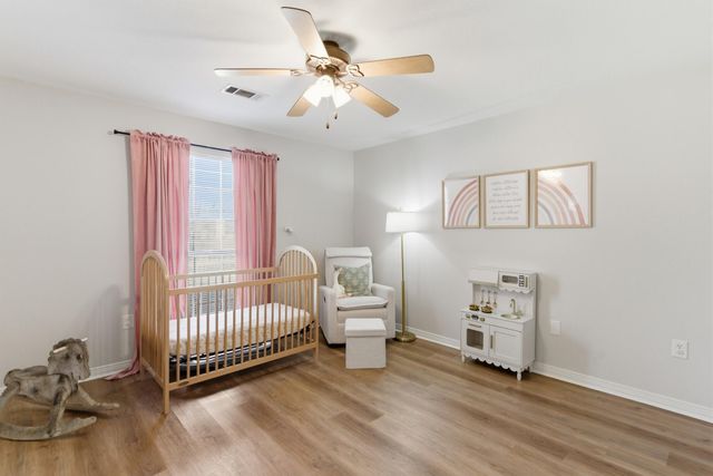 403 Kensington Dr., Hattiesburg, MS 39402