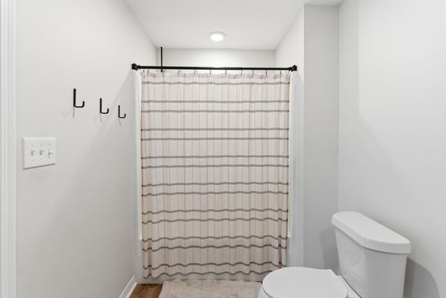 403 Kensington Dr., Hattiesburg, MS 39402